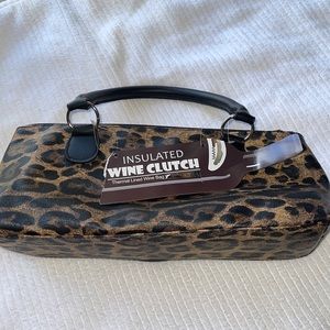 Wine bottle carrier/bag w/bonus corkscrew opener